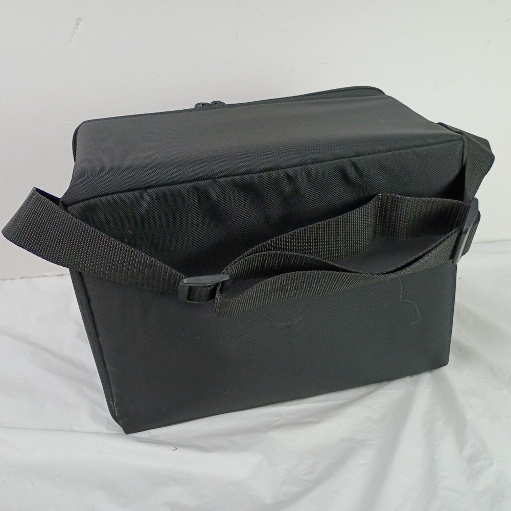 Case Logic CD Media Carry Storage Travel Bag Strap Black 30 Disc Capacity - Picture 4 of 14